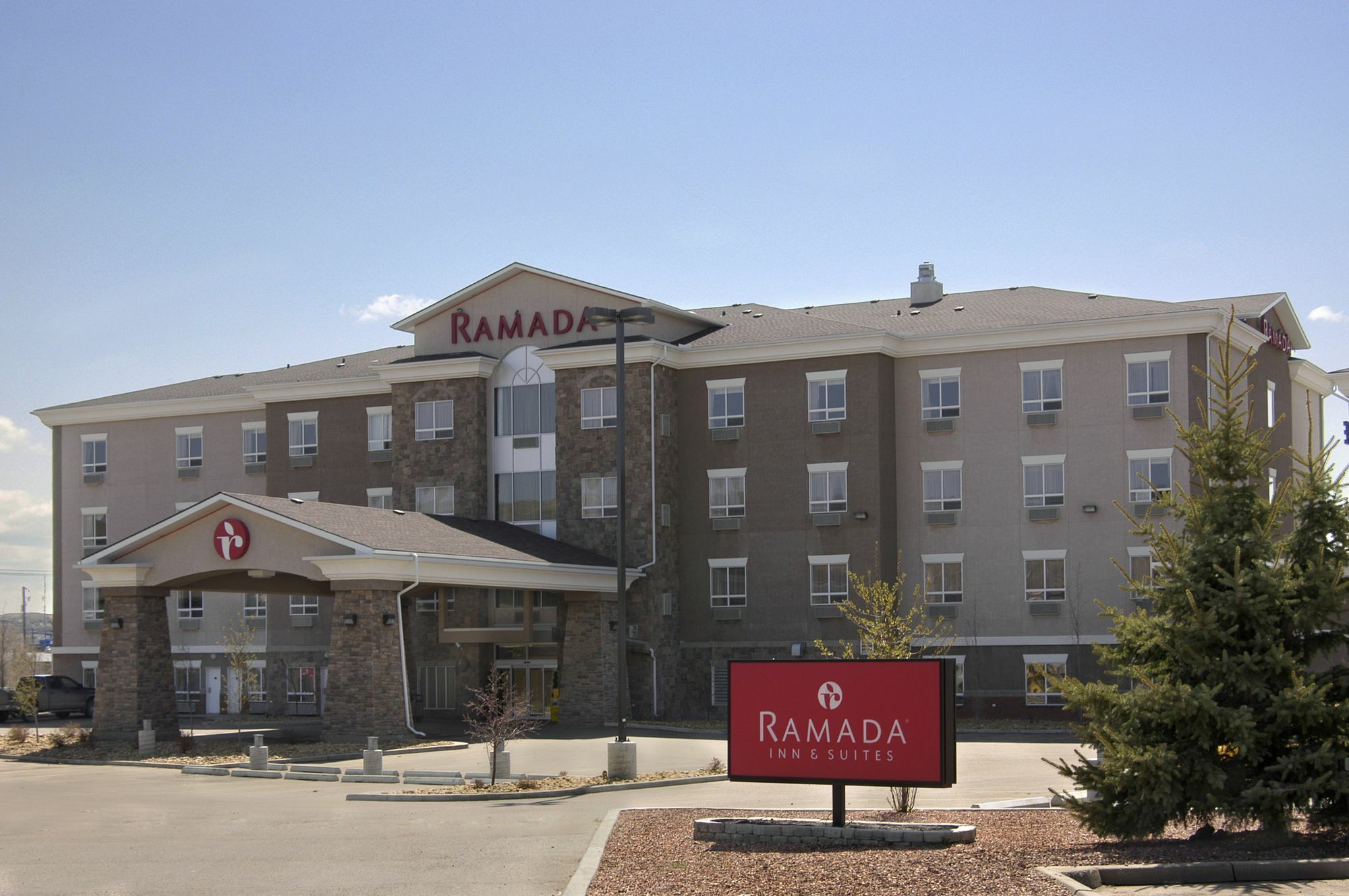 Ramada By Wyndham Drumheller Hotel & Suites Dış mekan fotoğraf